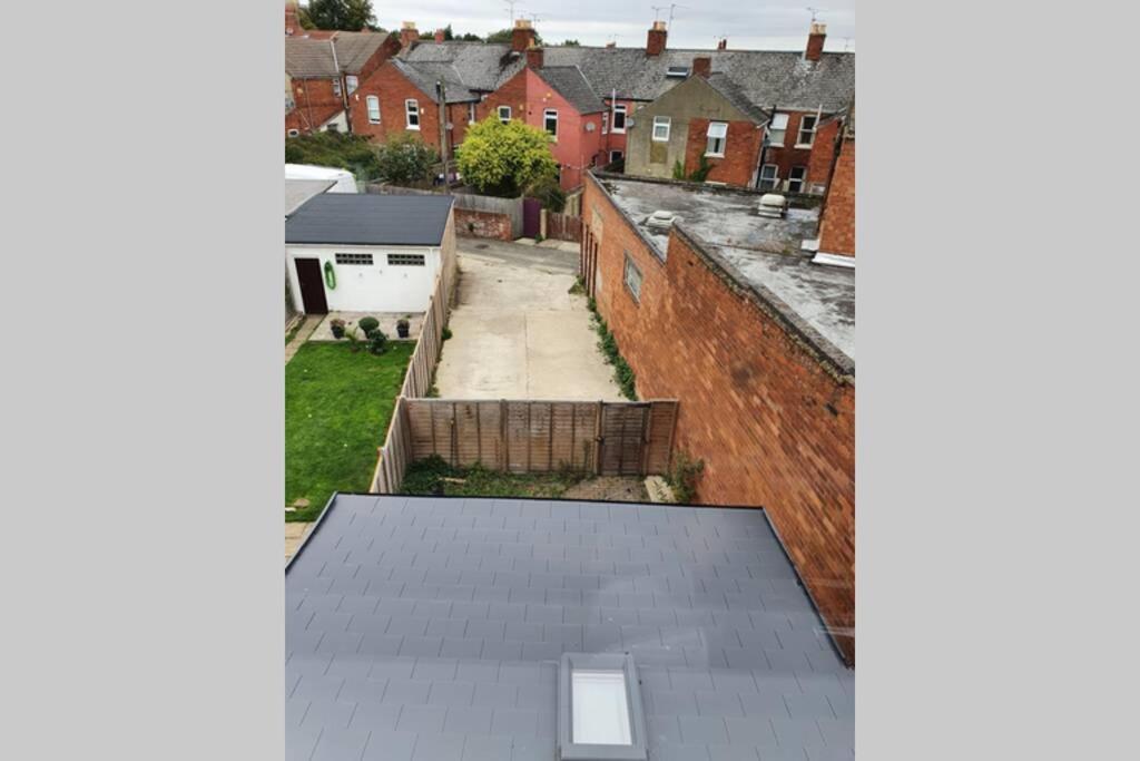2Nd Floor Comfy Swindon Centre - Loft Studio Διαμέρισμα Εξωτερικό φωτογραφία